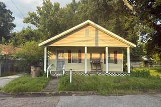 602 Loeffler St, Mobile, AL 36607