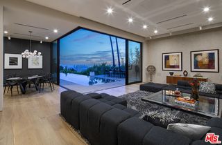1517 Oriole Ln, Los Angeles, CA 90069