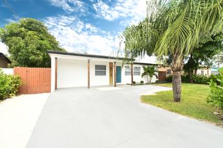 813 SW 3rd Court, Delray Beach, FL 33444