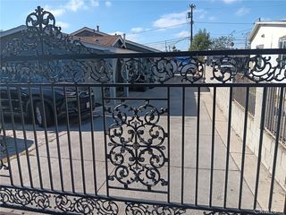 11136 Keswick St, Sun Valley, CA 91352