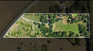 20269 McLouth Rd, Tonganoxie, KS 66086