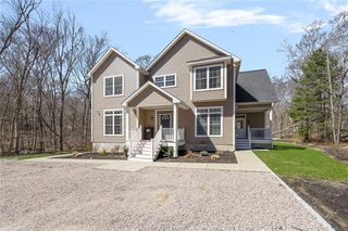 161 Stony Ln, North Kingstown, RI 02852