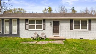 622 Hill St, Etowah, TN 37331