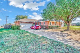 101 Cameron Dr, Altus, OK 73521