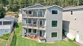 12290 S  Lakeshore Rd, Chelan, WA 98816