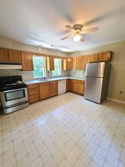 19 Clinton St, Milford, NH 03055