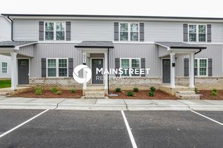 502 Rogers Lake Rd, Kannapolis, NC 28081