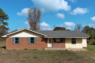 71 Three Notch Rd, Collins, MS 39428