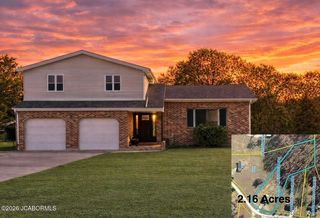 637 Brentwood Ln, Holts Summit, MO 65043