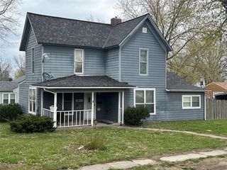 104 W  9th St, Holden, MO 64040