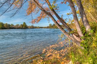 5 Clover Rd, Redding, CA 96001