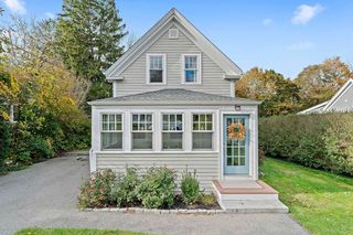 119 Pleasant St, Cohasset, MA 02025