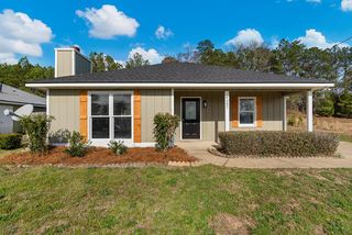 4697 Old Cusseta Rd, Columbus, GA 31903