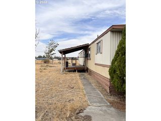 80511 Cowboy Ln, Hermiston, OR 97838