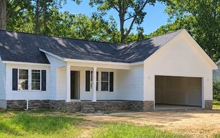 1759 Tryon Dr, Fayetteville, NC 28303