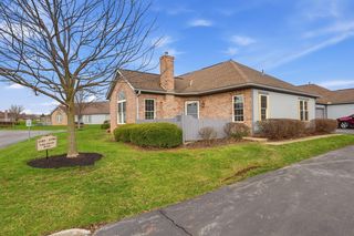 3782 Falls Circle Dr #25, Hilliard, OH 43026