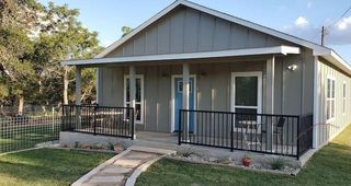 301 S OAK FOREST DR, Dripping Springs, TX 78620