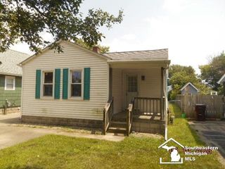 935 Hubble St, Monroe, MI 48161