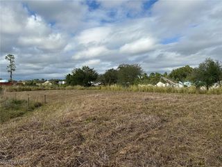 920 Anvil Cir, Labelle, FL 33935