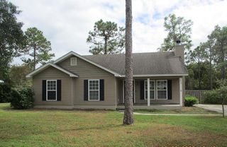 670 Longwood Ct, Eastpoint, FL 32328
