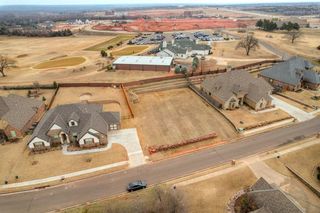 2932 Lakeshire Ridge Way #3, Edmond, OK 73034
