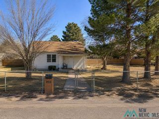 402 N  9th St, Carlsbad, NM 88220