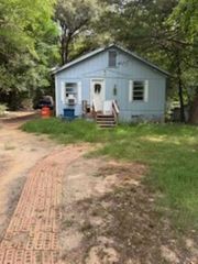106 W  College St, Big Sandy, TX 75755