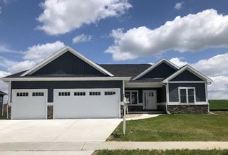 6564 Wolf Holw, Windsor, WI 53532
