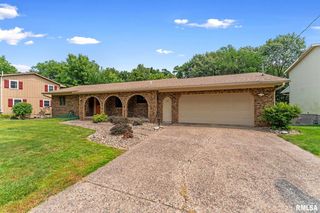511 E  5th St, Coal Valley, IL 61240