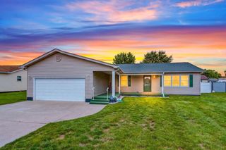 216 Westwood Dr, Circleville, OH 43113