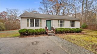 119 Woody Hill Rd, Bradford, RI 02808