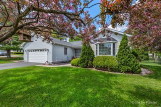 3506 Forest Rd, McHenry, IL 60050