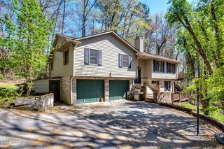126 Taylor Rd, Oak Ridge, TN 37830