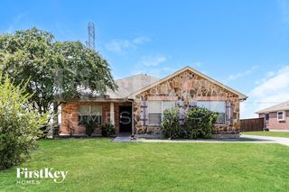 1422 Waldrop Dr, Lancaster, TX 75146