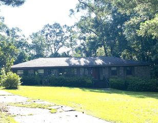 203 Marina Dr, Eufaula, AL 36027