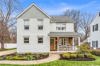 8527 Forestview Ave, Mentor, OH 44060