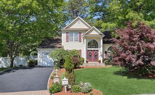 16 Winterberry Drive, Middle Island, NY 11953