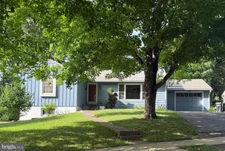 1041 Taylor St, State College, PA 16803
