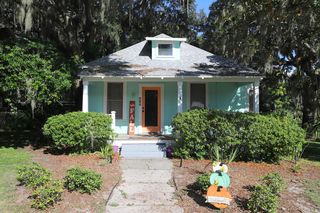 720 S  Grandview St, Mount Dora, FL 32757