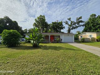 1157 Palm View Dr, Daytona Beach, FL 32117