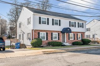 16 Richardson St #D, Wakefield, MA 01880