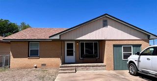 1401 S  E St, Blackwell, OK 74631