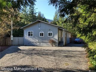 31 Flair Valley Dr, Maple Falls, WA 98266