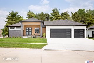 9657 Prairie Breeze Cir, Lincoln, NE 68516