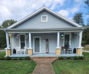 300 S  Russell St, Portland, TN 37148