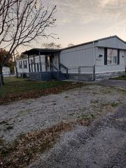 1607 S  Wilson Rd #6, Radcliff, KY 40160