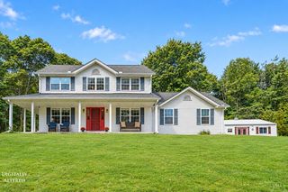 21573 Burtzelbach Rd, Guilford, IN 47022