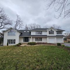4141 Downers Dr, Downers Grove, IL 60515