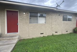 600 N  Blackstone St #6, Tulare, CA 93274