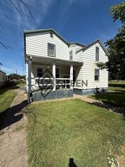 735 N  Schuyler Ave #2, Kankakee, IL 60901